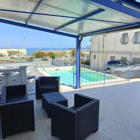 Seafront In With Swimming Pool And Parking Alcamo Marina