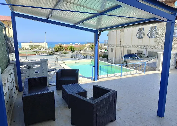 Seafront In With Swimming Pool And Parking Alcamo Marina