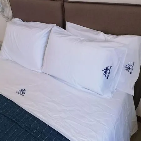 فيلة Seafront In With Swimming Pool And Parking ألكامو مارينا