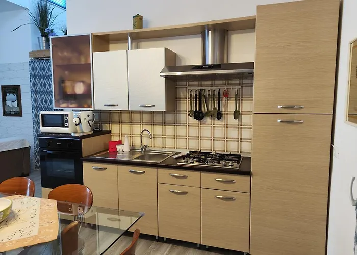 Seafront In With Swimming Pool And Parking 阿尔卡莫马里纳